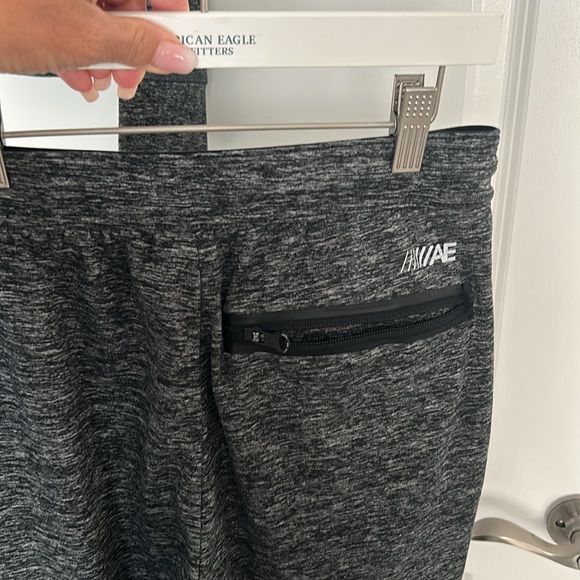 American Eagle Outfitters Active Flex jacket and joggers - Picture 7 of 8